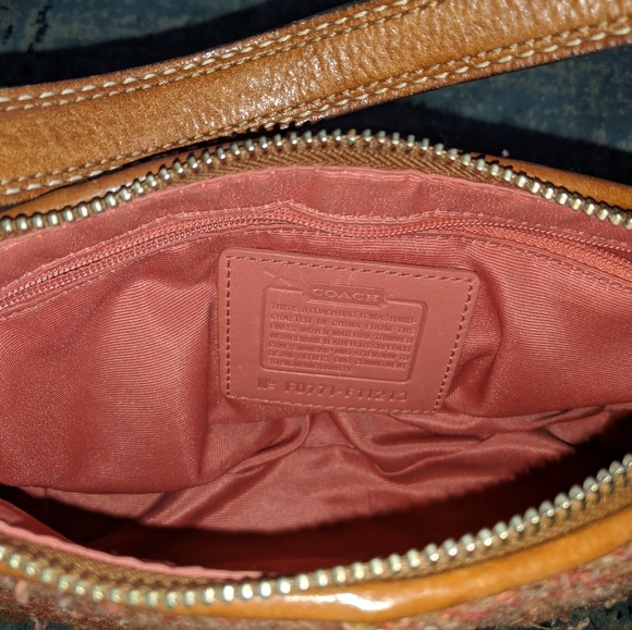 Coach wool and leather baguette bag - Picture 4 of 6